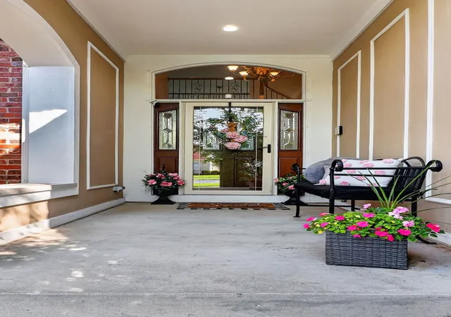 Photo 3 of Single family home for sale at 2439 Fawn Lake Cir, Naperville, IL 60564 | MLS# 12724986 | Listing updated on 2026-08-12