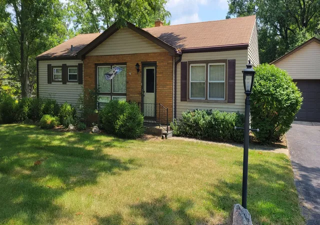 Photo 1 of Single family home for sale at 7n783 Stevens Rd, St. Charles, IL 60175 | MLS# 12724996 | Listing updated on 2026-09-17