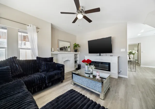 Photo 3 of Single family home for sale at 2431 Gunderson Ave, Berwyn, IL 60402 | MLS# 12725008 | Listing updated on 2026-08-11