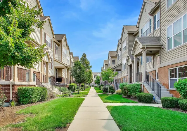 2nd image of 309 Western Ave, Des Plaines, IL 60016 | MLS# 12725086