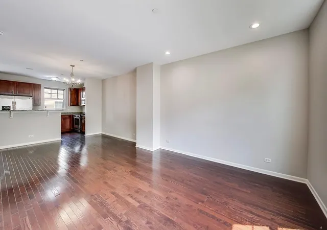 5th image of 309 Western Ave, Des Plaines, IL 60016 | MLS# 12725086