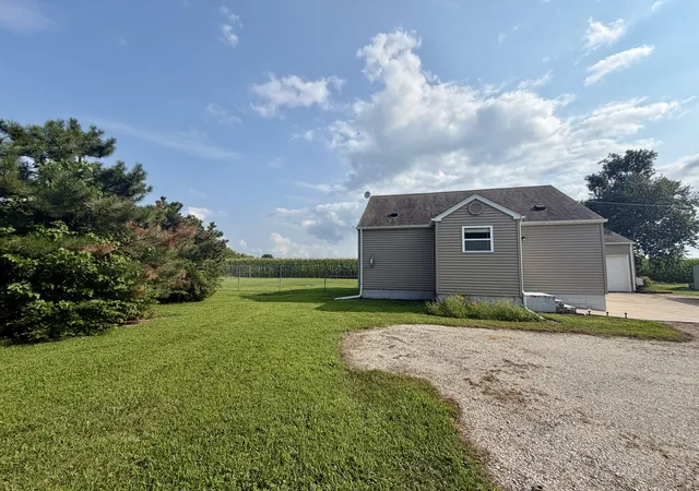 Photo 2 of Single family home for sale at 25103 Prophet Rd, Rock Falls, IL 61071 | MLS# 12725089 | Listing updated on 2026-09-14