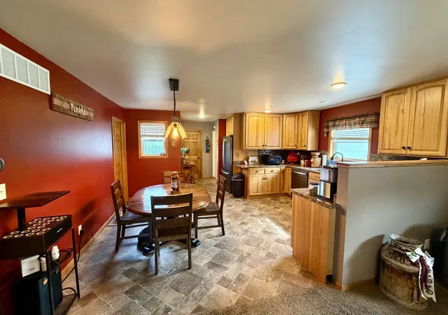 Photo 4 of Single family home for sale at 25103 Prophet Rd, Rock Falls, IL 61071 | MLS# 12725089 | Listing updated on 2026-09-14
