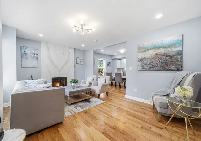 2nd image of 2724 W Jerome St, Chicago, IL 60645 | MLS# 12725109