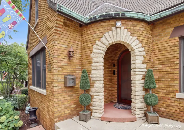 3rd image of 86 Dole Ave, Crystal Lake, IL 60014 | MLS# 12725121