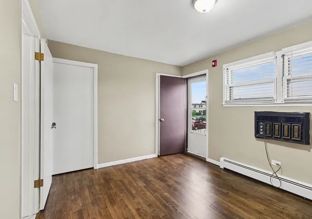 Photo 3 of Sale Pending at 34 King Arthur Ct #15, Northlake, IL 60164 | MLS# 12725146 | Listing updated on 2026-09-20