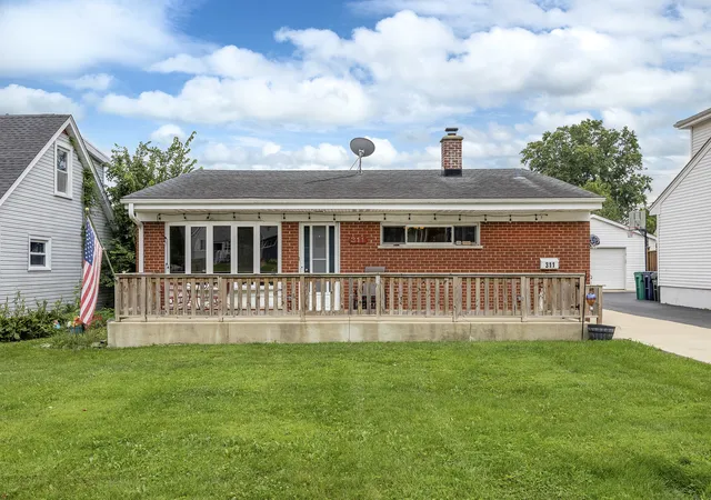 Photo 1 of Single family home for sale at 311 W Taylor Rd, Lombard, IL 60148 | MLS# 12725182 | Listing updated on 2026-09-27