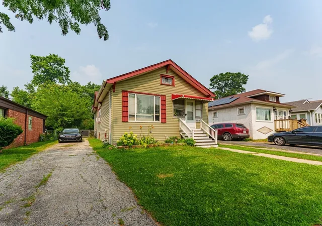17th image of 1922 S 18th Ave, Maywood, IL 60153 | MLS# 12725212