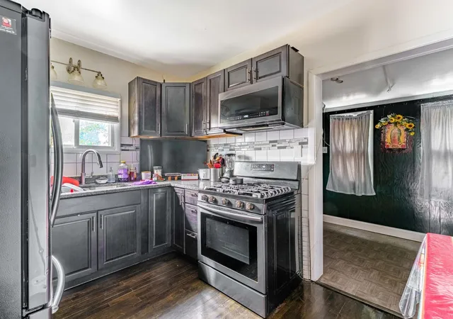 5th image of 1922 S 18Th Ave, Maywood, IL 60153 | MLS# 12725212