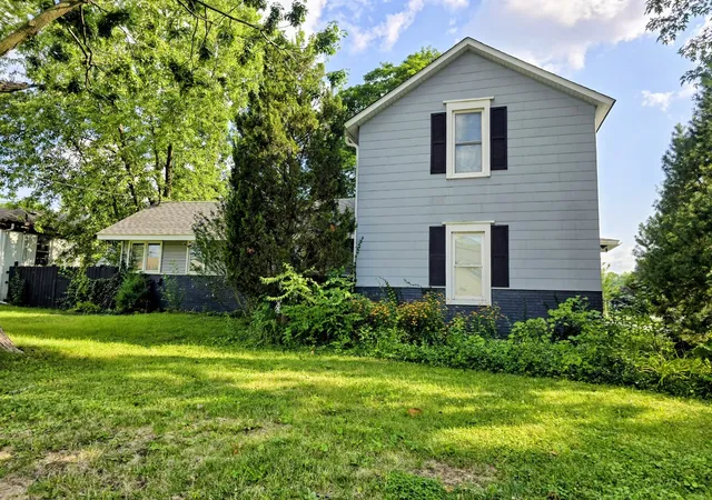 image of 302 S Washington St, Lockport, IL 60441 | MLS# 12725247