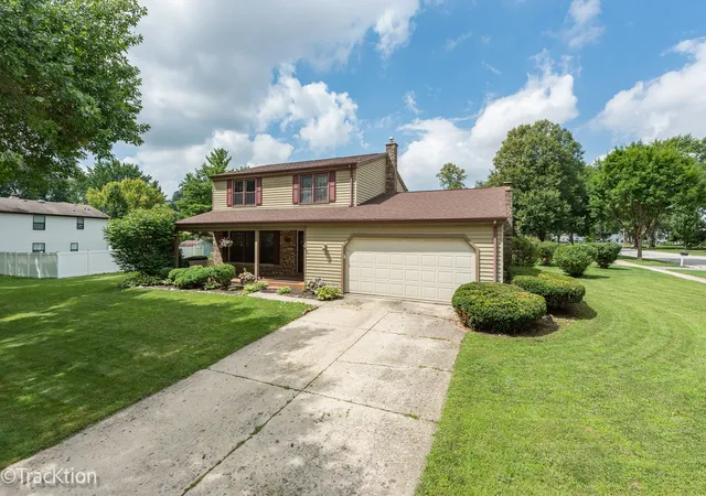 Photo 2 of Single family home for sale at 345 S Birchwood Dr, Naperville, IL 60540 | MLS# 12725259 | Listing updated on 2026-09-02