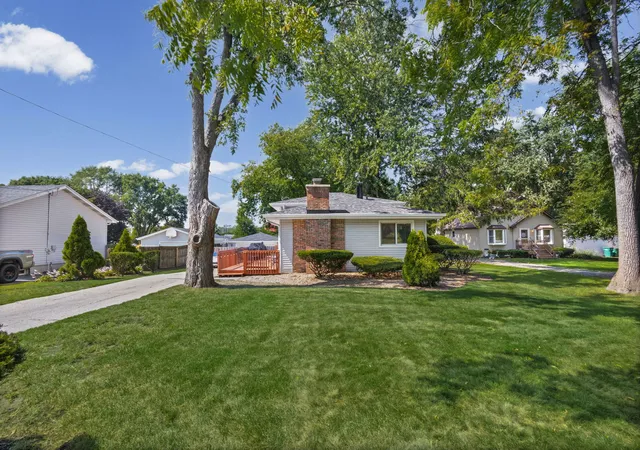 Photo 3 of Single family home for sale at 1s210 Lawler Ave, Lombard, IL 60148 | MLS# 12725275 | Listing updated on 2026-09-19
