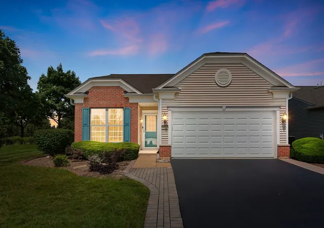 Photo 2 of Single family home for sale at 3364 Comstock Ct, Mundelein, IL 60060 | MLS# 12725294 | Listing updated on 2026-09-22
