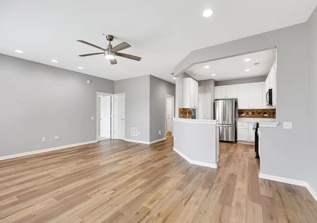 Photo 4 of Single family home for sale at 3364 Comstock Ct, Mundelein, IL 60060 | MLS# 12725294 | Listing updated on 2026-09-22