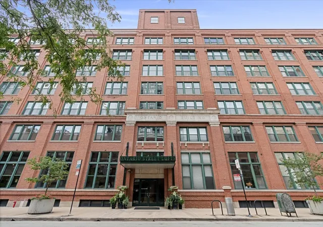 Condo for sale at 411 W Ontario St #220, Chicago, IL 60654 | MLS# 12725312