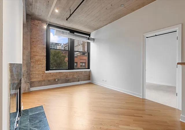 Photo 4 of Condo for sale at 411 W Ontario St #220, Chicago, IL 60654 | MLS# 12725312 | Listing updated on 2026-09-24