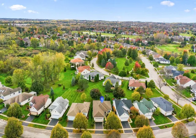 Photo 3 of Single family home for sale at 12901 Applewood Dr, Huntley, IL 60142 | MLS# 12725322 | Listing updated on 2026-10-21