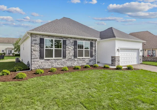 Photo 3 of Single family home for sale at 3297 Comstock Ave, De Kalb, IL 60115 | MLS# 12725397 | Listing updated on 2026-10-05