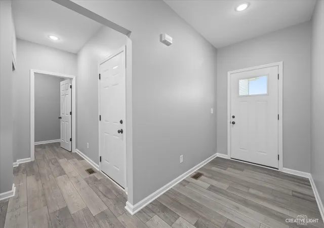 Photo 4 of Single family home for sale at 3297 Comstock Ave, De Kalb, IL 60115 | MLS# 12725397 | Listing updated on 2026-10-05