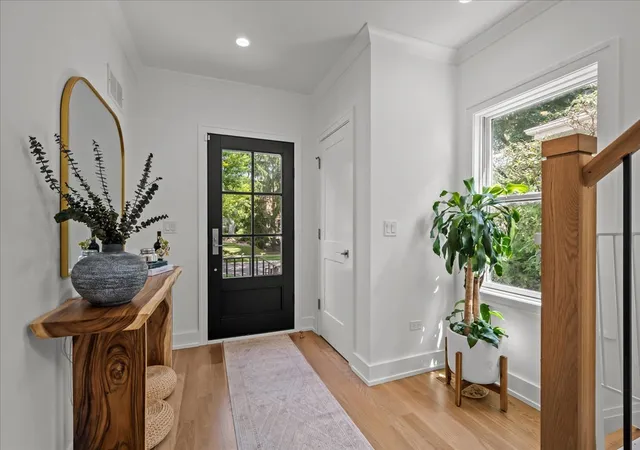 Photo 2 of Single family home for sale at 704 Roger Ave, Kenilworth, IL 60043 | MLS# 12725428 | Listing updated on 2026-08-17