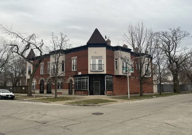 Photo 1 of Condo for sale at 3921 W Huron St #3, Chicago, IL 60624 | MLS# 12725432 | Listing updated on 2026-08-11
