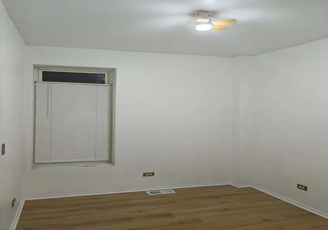 Listing Photo 2 - Condo for sale in building located at 3921 W Huron St, Chicago, IL 60624 - Unit #3