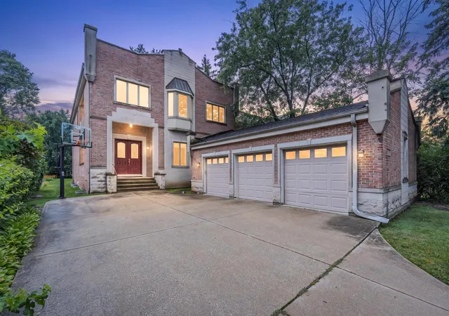 Photo 1 of Mansion for sale at 2935 Keystone Rd, Northbrook, IL 60062 | MLS# 12725452 | Listing updated on 2026-08-10