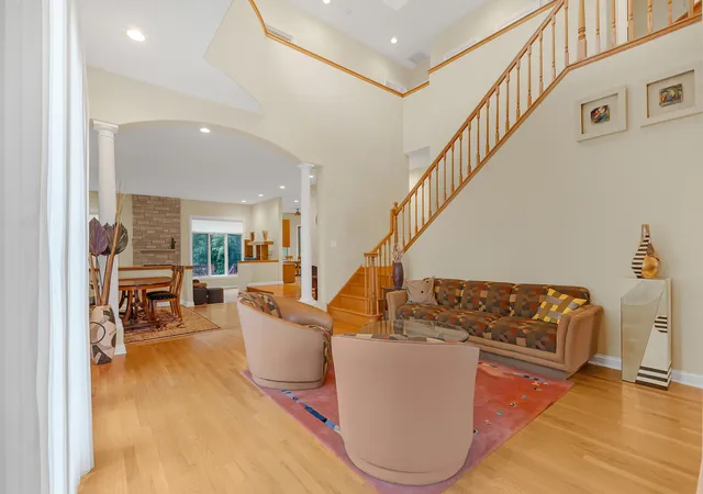 Photo 2 of Mansion for sale at 2935 Keystone Rd, Northbrook, IL 60062 | MLS# 12725452 | Listing updated on 2026-08-10