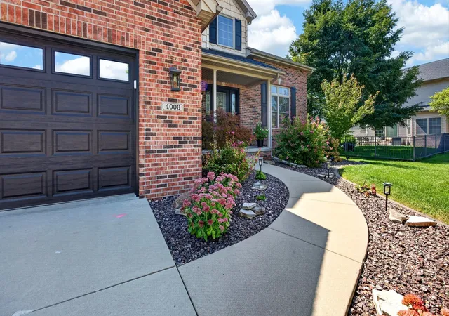 Photo 2 of Single family home for sale at 4003 Rockledge Rd, Bloomington, IL 61705 | MLS# 12725486 | Listing updated on 2026-09-15