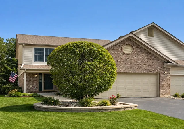 Photo 1 of Townhouse for sale at 7715 Bristol Park Dr, Tinley Park, IL 60477 | MLS# 12725521 | Listing updated on 2026-09-20