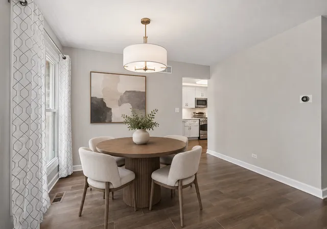 Photo 3 of Townhouse for sale at 7715 Bristol Park Dr, Tinley Park, IL 60477 | MLS# 12725521 | Listing updated on 2026-09-20