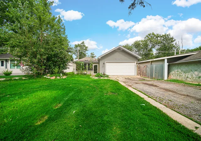 2nd image of 3108 S Woods Ave, Mc Henry, IL 60051 | MLS# 12725533