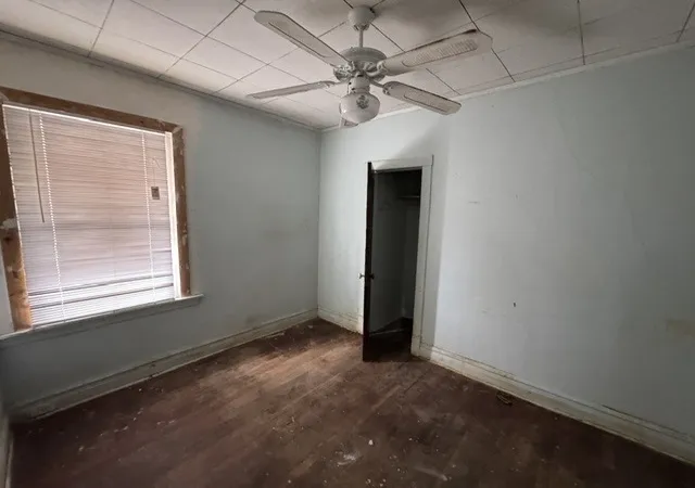 Photo 4 of Single family home for sale at 5500 W Warwick Ave, Chicago, IL 60641 | MLS# 12725538 | Listing updated on 2026-09-16