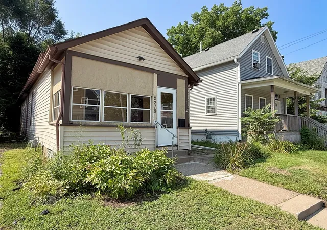 Photo 2 of Single family home for sale at 2218 6th Avenue, Rock Island, IL 61201 | MLS# 12725563 | Listing updated on 2026-10-06