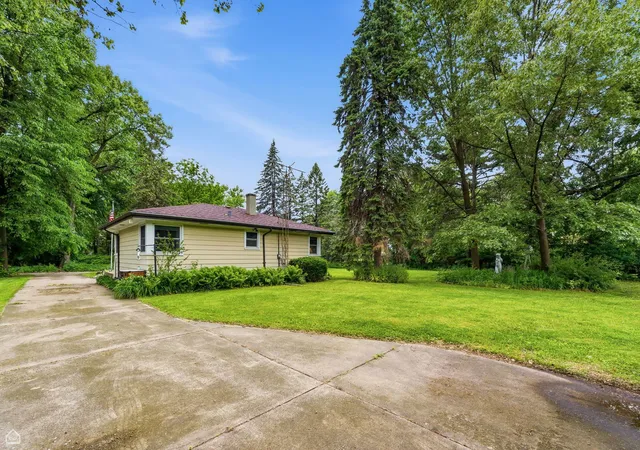 3rd image of 14721 Lakeside Ave, Dolton, IL 60419 | MLS# 12725577