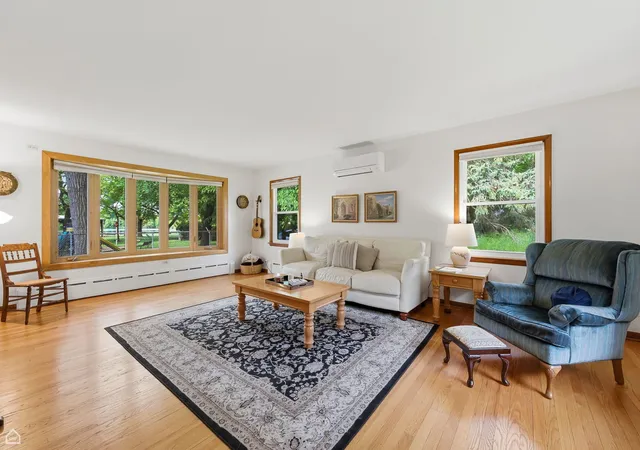 5th image of 14721 Lakeside Ave, Dolton, IL 60419 | MLS# 12725577