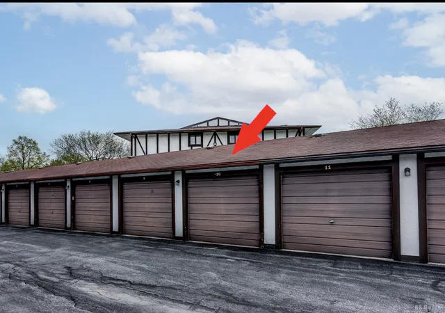Photo 19 of Condo for sale at 11045 S Theresa Cir #2B, Palos Hills, IL 60465 | MLS# 12725598 | Listing updated on 2026-08-11