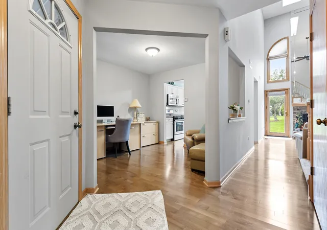 2nd image of 17326 Brook Crossing Ct, Orland Park, IL 60467 | MLS# 12725629
