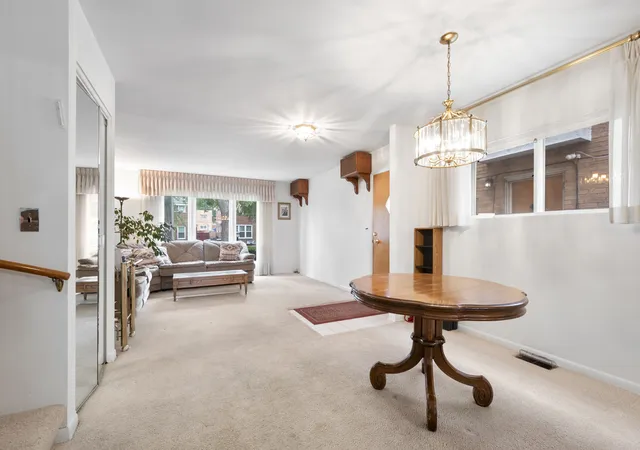 Listing Photo 4 - Condo for sale in building located at 8324 Kimball Ave, Skokie, IL 60076