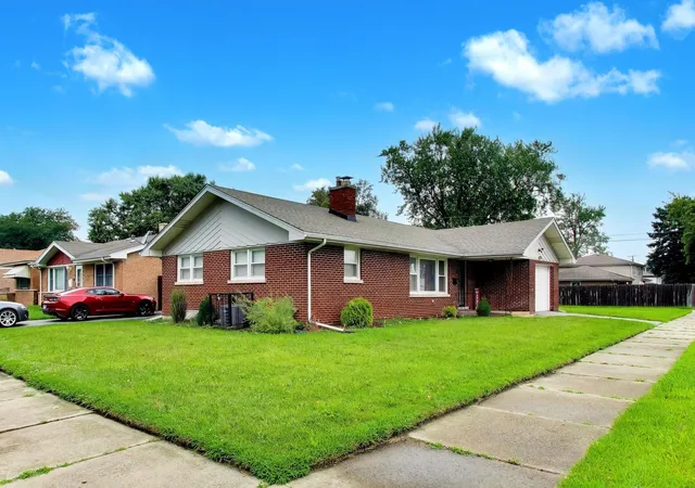 Photo 2 of Single family home for sale at 14242 Park Ave, Dolton, IL 60419 | MLS# 12725649 | Listing updated on 2026-08-12