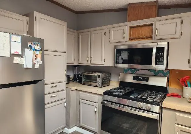 Photo 3 of Manufactured home for sale at 8 Doral St, Minooka, IL 60447 | MLS# 12725683 | Listing updated on 2026-09-29