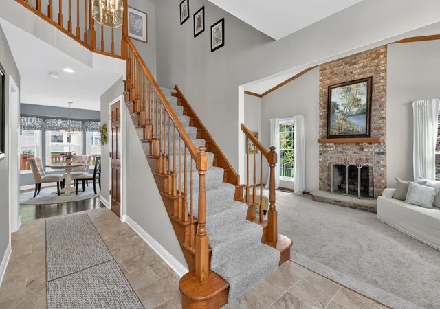 Photo 1 of Single Family Residence at 0n651 Alta Ln, Winfield, IL 60190 | MLS# 12725692 |  | Sold on 2026-10-07
