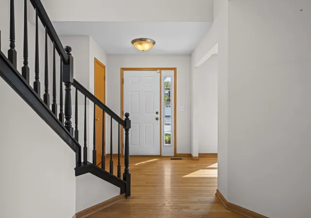Photo 2 of Single family home for sale at 2072 Norwich Dr, Bartlett, IL 60103 | MLS# 12725716 | Listing updated on 2026-09-15