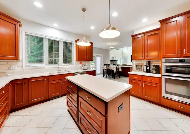 Photo 4 of Sale Pending at 5667 Notting Hl Rd, Gurnee, IL 60031 | MLS# 12725789 | Listing updated on 2026-09-16