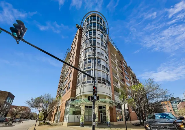 Photo 1 of Condo for sale at 1200 W Monroe St #502, Chicago, IL 60607 | MLS# 12725802 | Listing updated on 2026-09-14