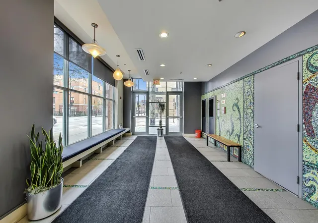 Listing Photo 2 - Condo for sale in building located at 1200 W Monroe St, Chicago, IL 60607 - Unit #502