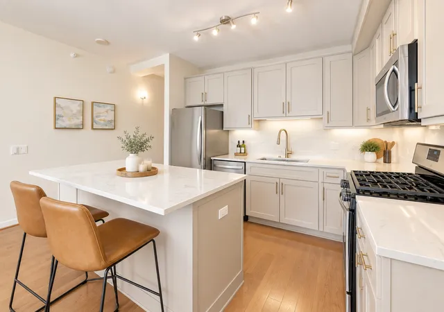 Photo 3 of Condo for sale at 1200 W Monroe St #502, Chicago, IL 60607 | MLS# 12725802 | Listing updated on 2026-09-14