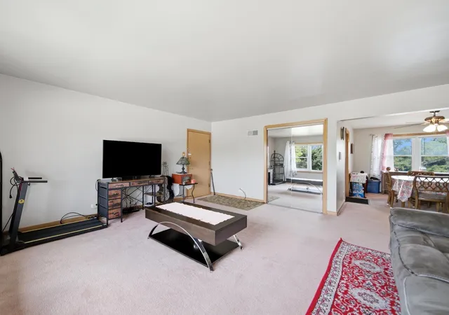 Listing Photo 5 - Condo for sale in building located at 1421 Balmoral Ave, Westchester, IL 60154 - Unit #2S