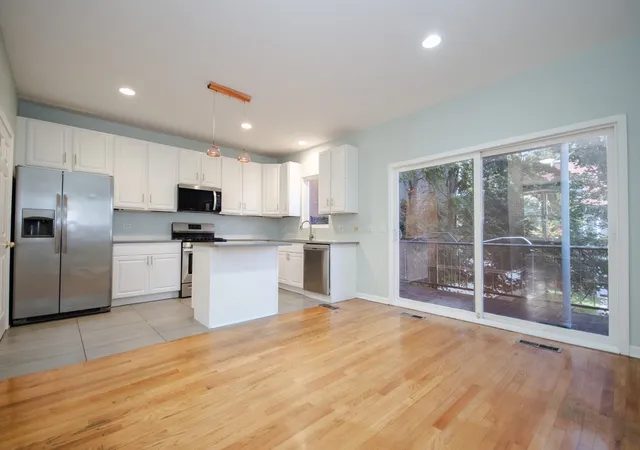 2nd image of 710 E 51st St, Chicago, IL 60615 | MLS# 12725874