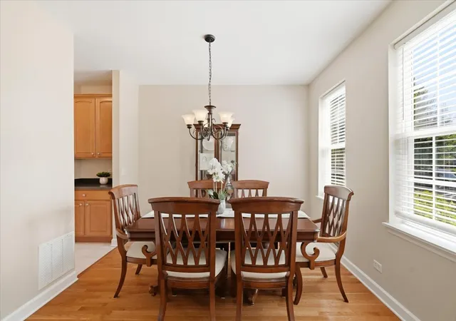 4th image of 2835 Liberty Lakes Blvd, Wauconda, IL 60084 | MLS# 12725876